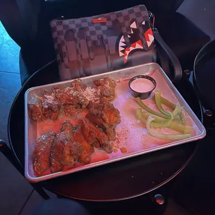 Wet Lemon Pepper (Hot) / Garlic Parmesan wings