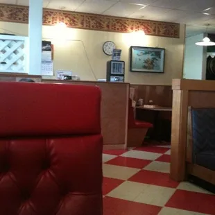 booths and tables
