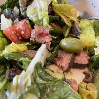 grilled mediterranean steak salad
