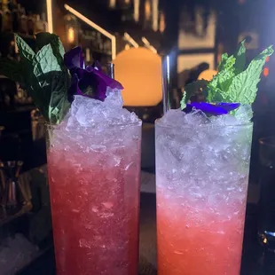 Raspberry &amp; guava mojitos