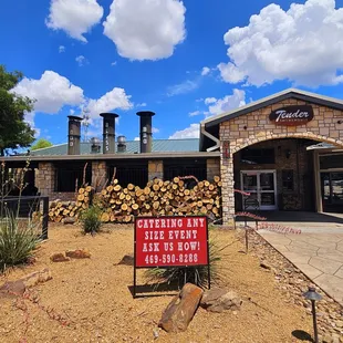 ramen and noodles, outside