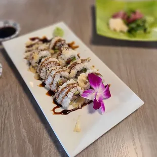 Yellowtail Roll