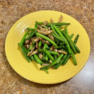 Sautéed dry string beans with pork