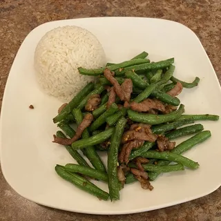 L1 Dry Sauted String Bean w. Tofu /Or Pork