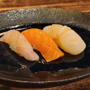 Nigiri pieces