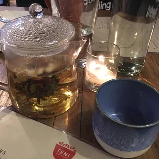 JASMINE BLOOM