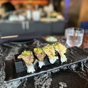 handrolls (negitoro and scallop truffle) / ig: @joyyeats