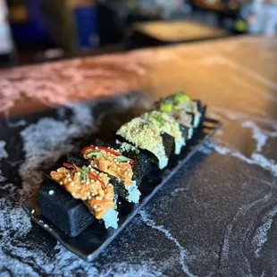 happy hour handrolls / ig: @joyyeats