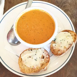 Tomato Dill Soup with Garlic Bread