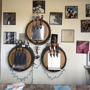 Taps and album covers.