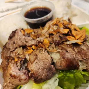 Beef Roll Plate with Garlic Chips