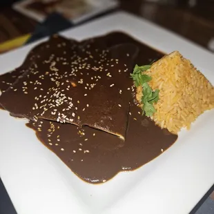 Enchiladas De Mole