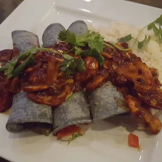 Enchiladas Zapotecas