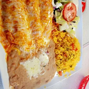 Chicken enchiladas red sauce