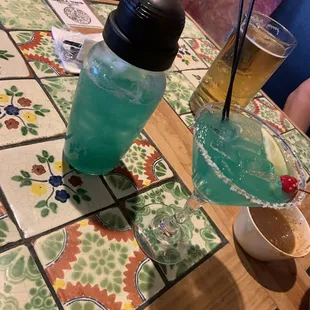 Tropical margarita and dos XX