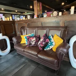 Welcome area to wait.