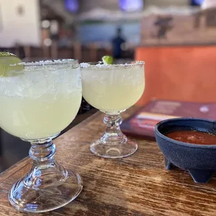 Happy Hour! - Jumbo Margarita
