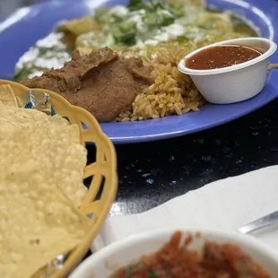 Looks good BUT wouldn't order it again; chicken enchiladas