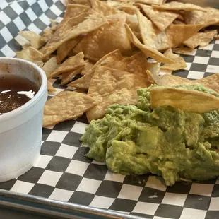 Chips &amp; "guac"/salsa