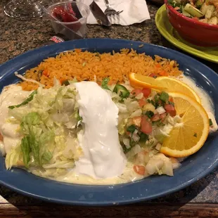 Burrito Cancún. Looks really good!