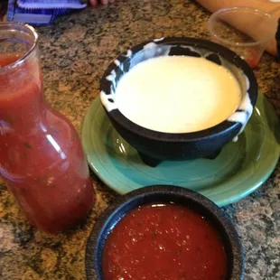 Queso &amp; salsa