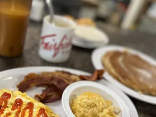 Lisa’s Fifth Street Diner