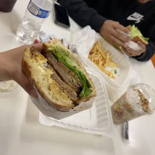 Torta de Milanesa, Escamocha