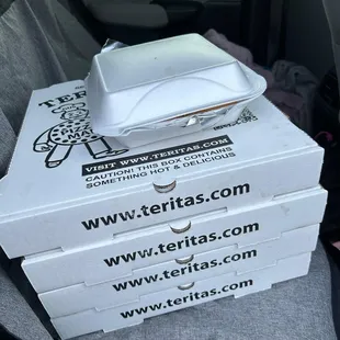 4 boxes of Terita&apos;s Pizza and Garlic Bread with Cheese