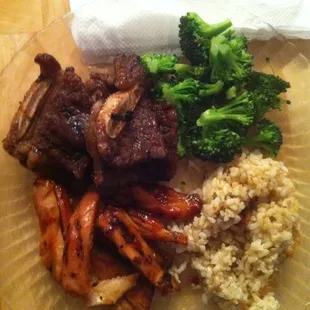 The take-out is super yummy! Spicy chicken, short ribs, brown rice, &amp; steamed broccoli