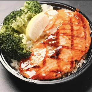 Atlantic Salmon Veggies Bowl!!