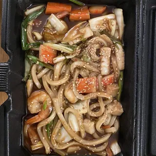 Seafood Yaki Udon