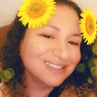 NiNi D.