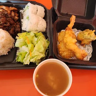 The beef and chicken combination bento box.