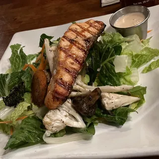 Grilled Salmon Salad