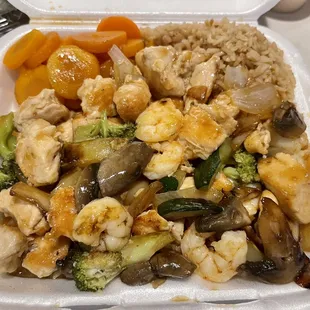 Chicken and shrimp hibachi