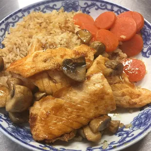 Salmon with mushrooms with fried rice