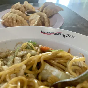 Teriyaki guys' Tofu Yakisoba and 8 Piece Pot Sticker! Super yum!