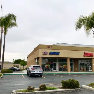 the front of a restaurant