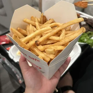 Fries in a chinese takeout box. 10/10