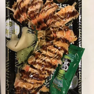 Spicy shrimp and crab roll