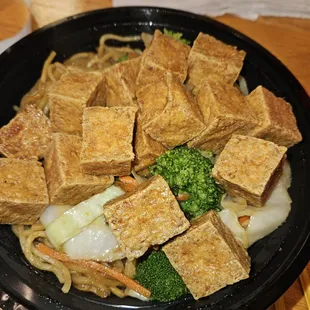 Tofu, veggie and noodle bowl