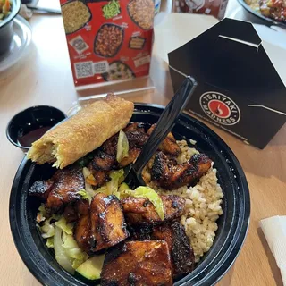 Chicken Eggroll (1 Eggroll)