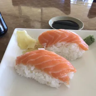 Salmon Sushi