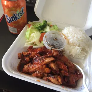 spicy teriyaki to go. SOOOO GOOD