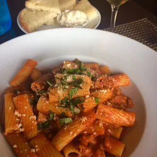 Rigatoni Bolognese