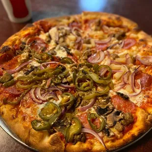 Hawaiian Pizza &amp; 3. Deluxe Pie half &amp; half.