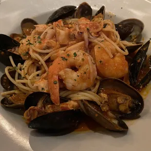 Tutto mare with gluten free spaghetti