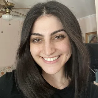 Sara M.