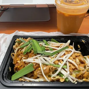 Pad Thai with thai milk tea