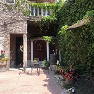 Back exit to terrace